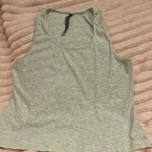 vuori tank top